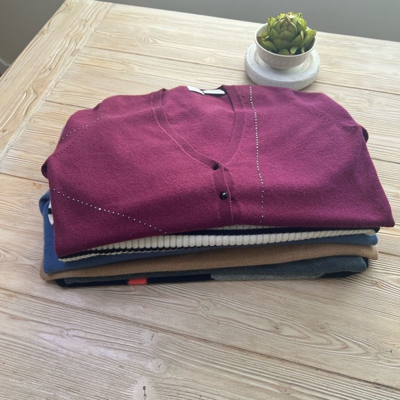 TSE Burgundy Cashmere Cardigan with Stud Detailing – Size Small - Picture 7 of 8